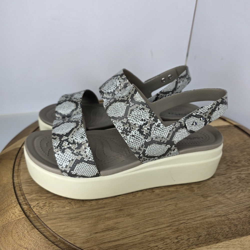 Crocs Brooklyn SNAKE Low Wedge Platform Sandal Womens size Beige Minimalist - Picture 3 of 10